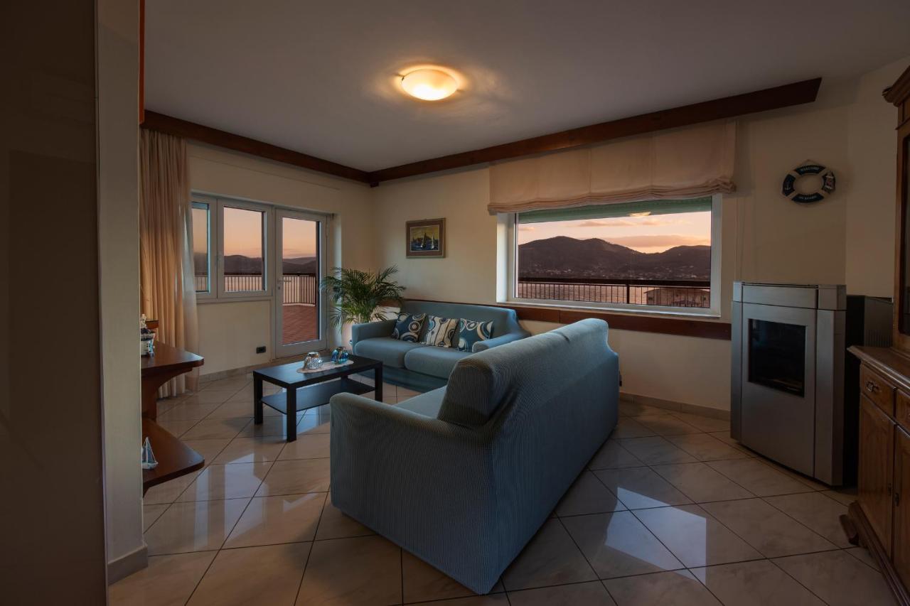 Dal Sandro B&B ปอร์โตแฟร์ราโย ภายนอก รูปภาพ
